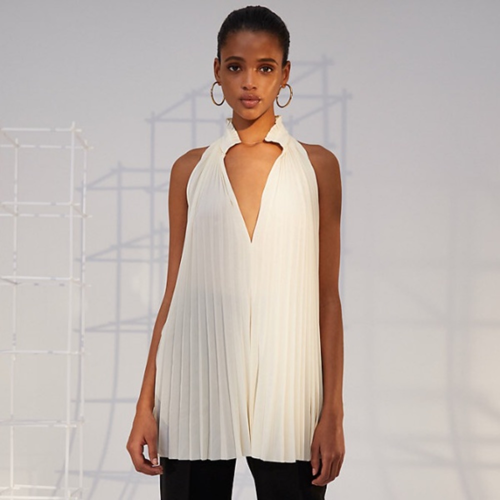Aritzia Babaton Guell Blouse